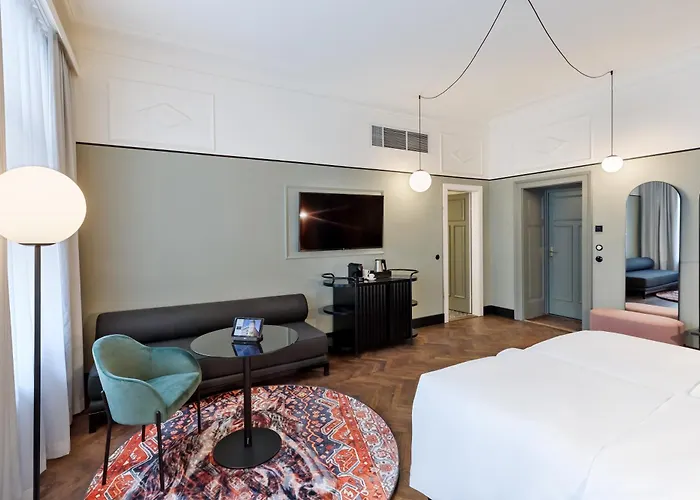 Astoria Vienna, Curio Collection By Hilton